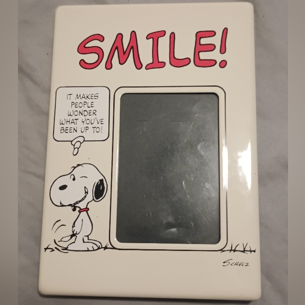 VTG Peanuts Snoopy Metal Picture Photo Frame Smile! Charles Schultz Early 1980s
